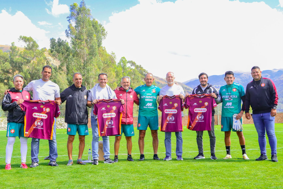 COMITIVA DE LA FPF Y MANO MENEZES DESTACAN AVANCE DE INFRAESTRUCTURA DEL CLUB LOS CHANKAS CYC EN ANDAHUAYLAS